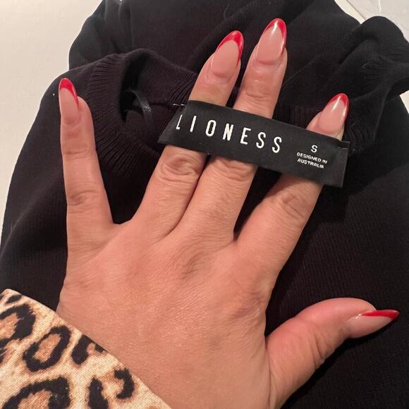 Lioness Women Bodycon Sweater Dress Rushed Sides Black Size Small - Picture 6 of 11